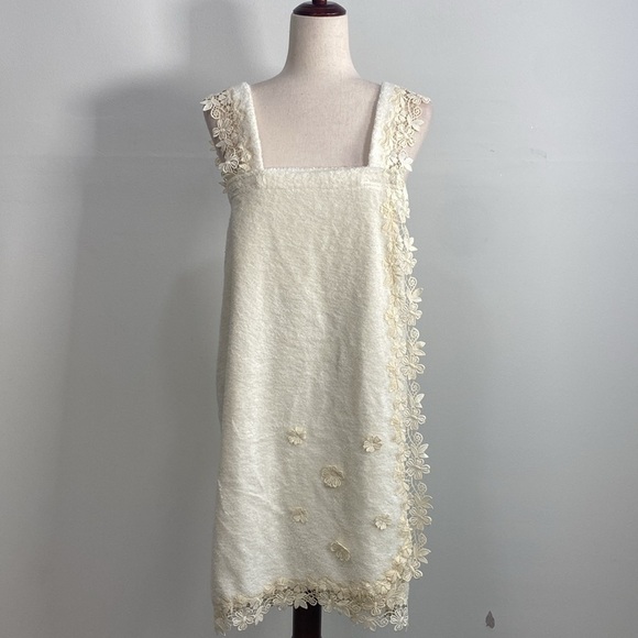 Vintage Cream Wrap Towel Floral Embroidered Flirty feminine Women's S/M - Picture 4 of 16
